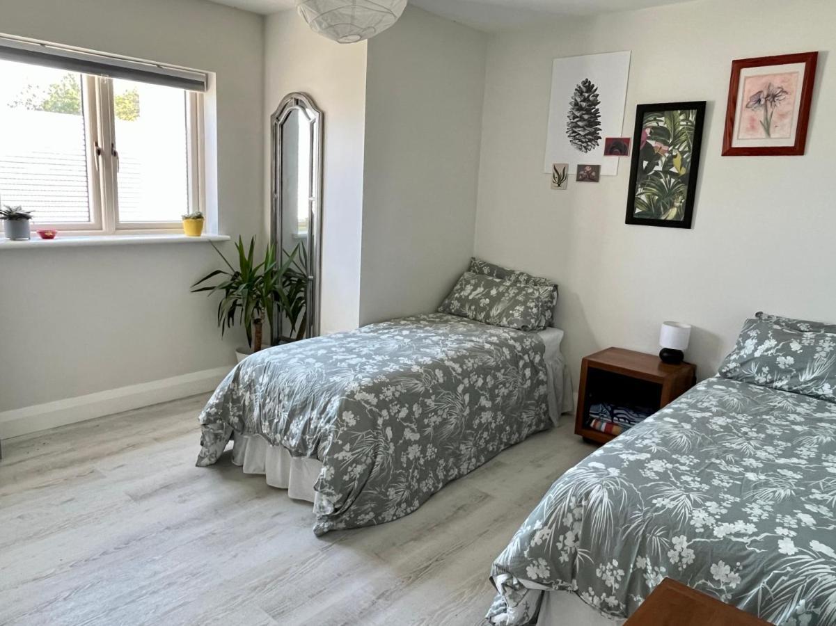 Harbour View Retreat Cro Na Mbo Apartment Midleton Ngoại thất bức ảnh